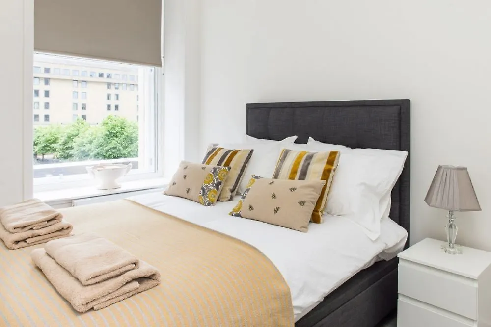 Edinburgh Landmarks Apartments 4*,  United Kingdom